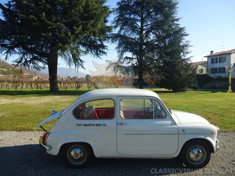 1965 Abarth 850 TC CAR_STATUS_RESTORED