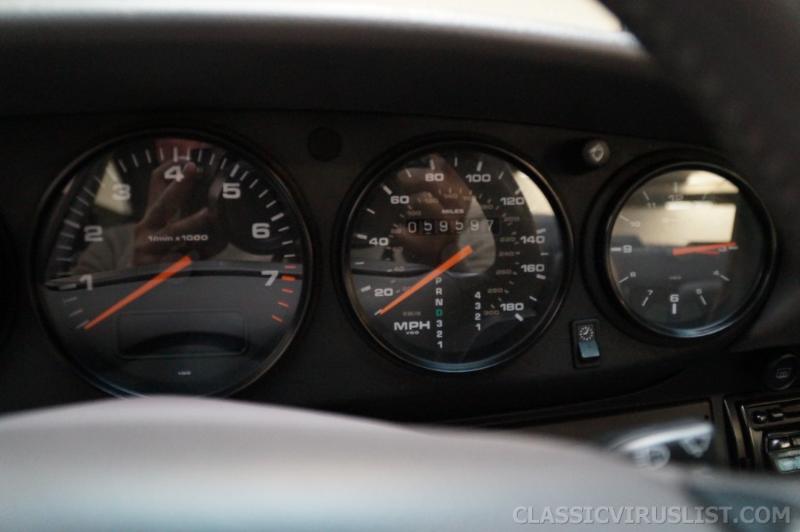1995 Porsche 993 Coupé CAR_STATUS_ORIGINAL