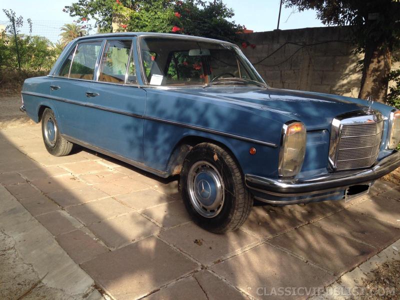 1971 Mercedes-Benz 200 D